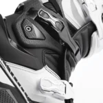 SG22 Negro/Blanco Botas GAERNE