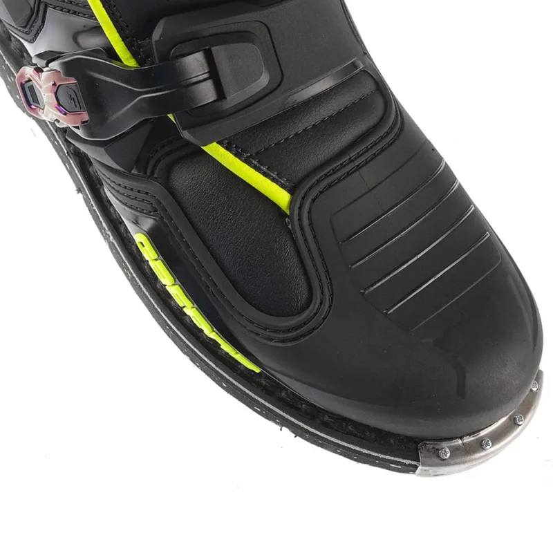 SG22 CHAMELEON Botas GAERNE