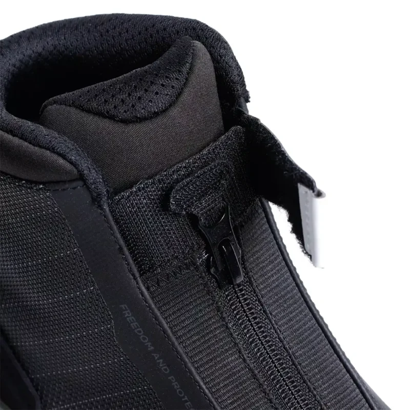 IKASU 2 Impermeables Zapatillas TCX